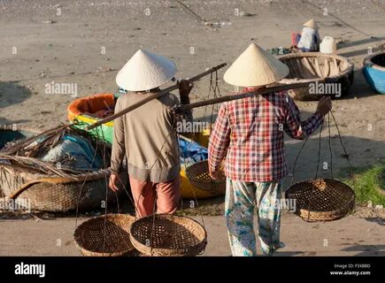 Thua đội cuối bảng vì sai lầm khó hiểu, HLV Quảng Nam nhắn tin xin từ chức