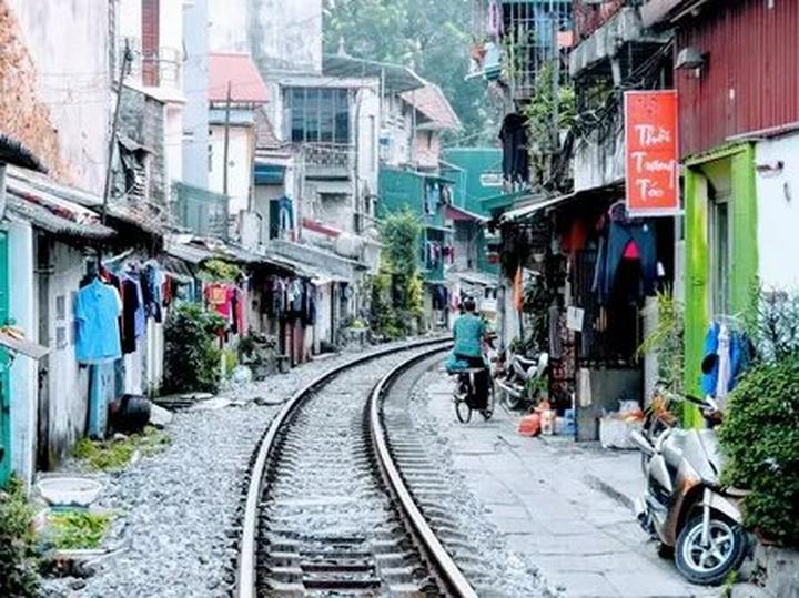 Hotspot Matrix: Chìa khóa vàng đến sự nghiệp video ngắn bền vững_History of Short Video Entrepreneurship